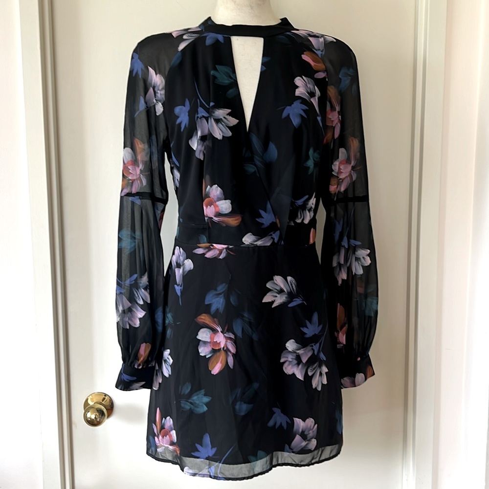 💕Marciano Black Floral Statement Sleeves Mini Dress M EUC
